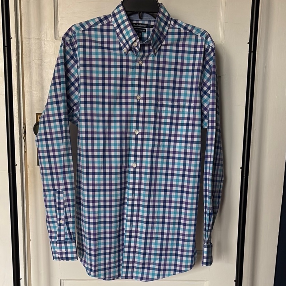 Croft and Barrow Men's Collared Button Down Dress Shirt